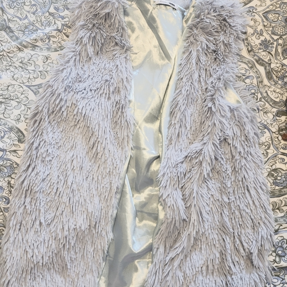 Fluffy vest